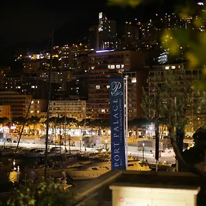 4* מלון Port Palace